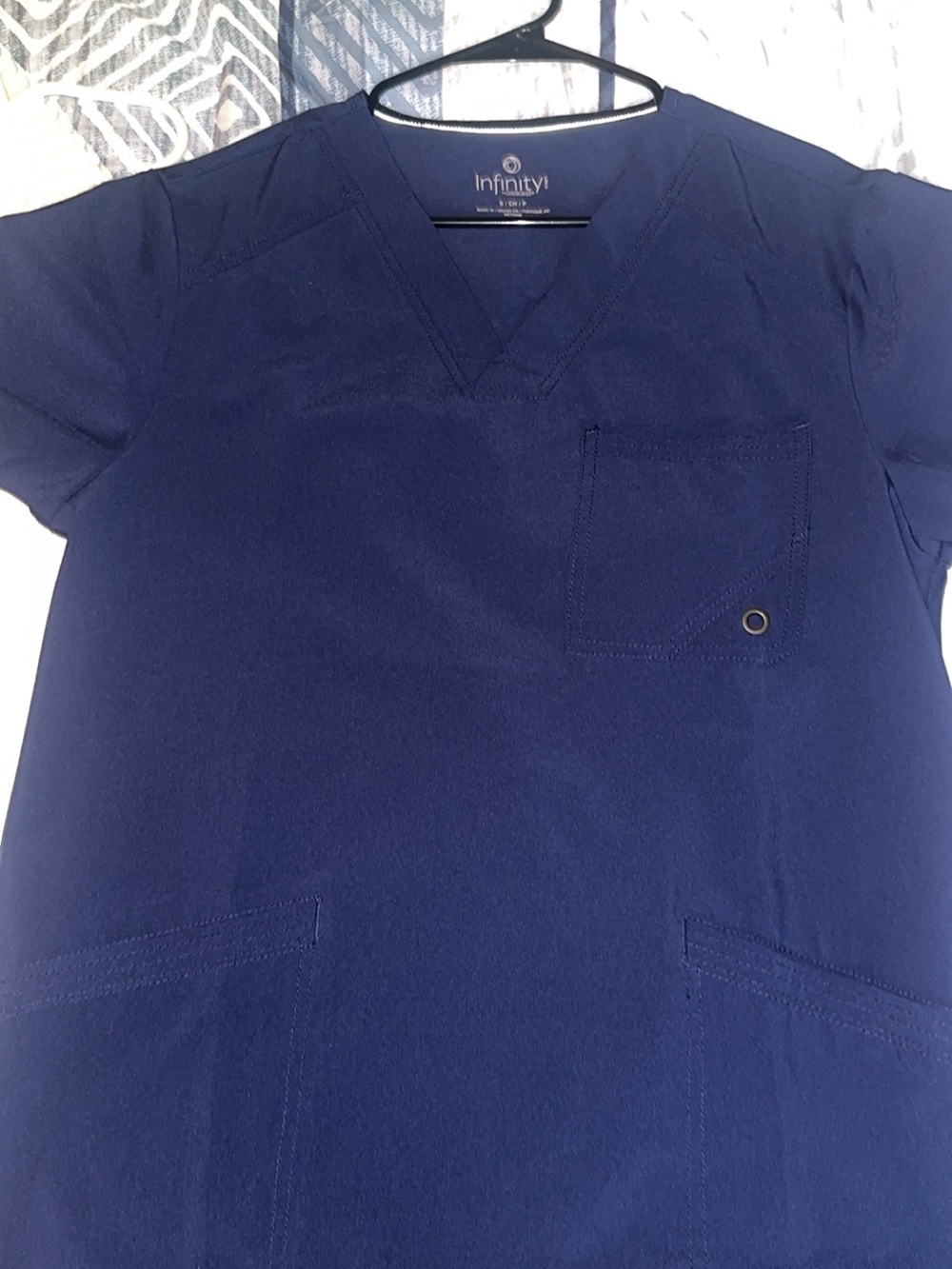 NFINITY Men’s Dark Navy V-Neck Scrub Top with Chest Pocket